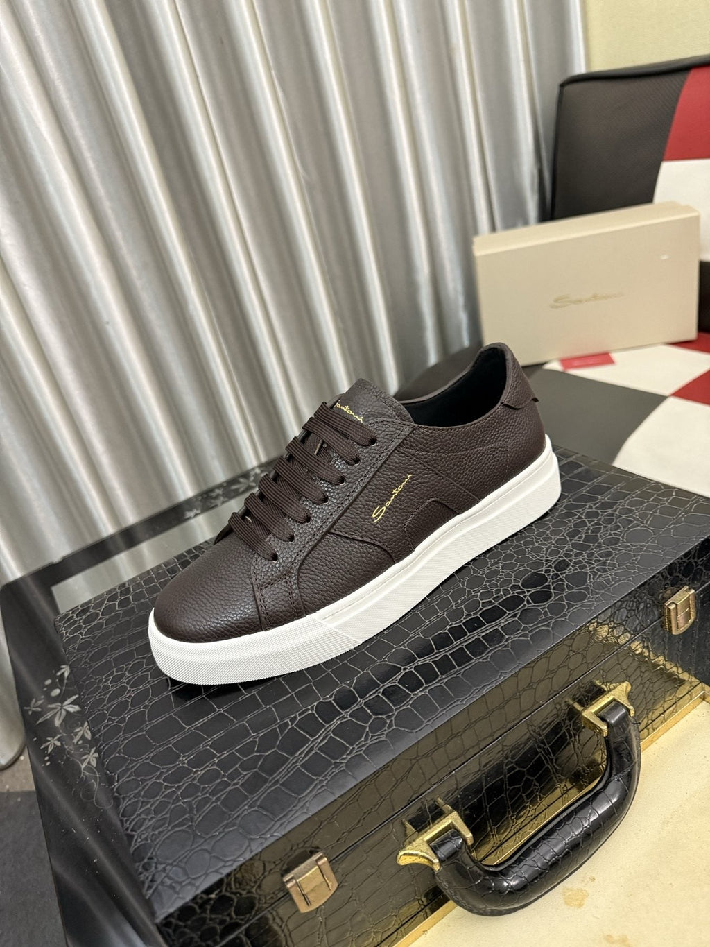Santoni Textured Low-Top Sneakers — side