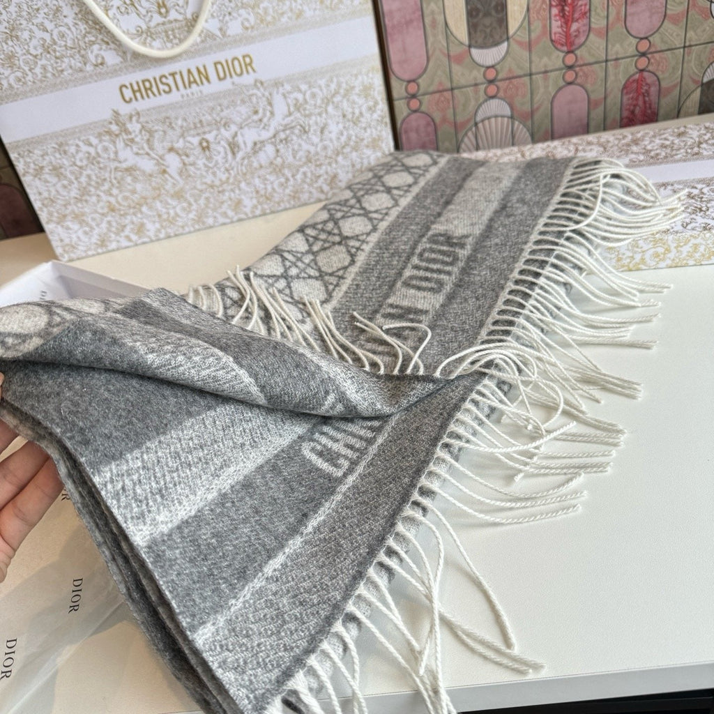 Dior Geometric Fringed Scarf — detail